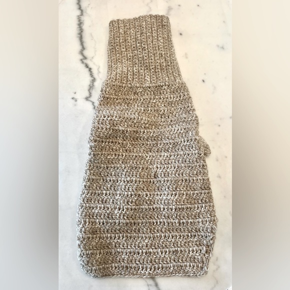 Gorgeous hand crochet 100% Washable Merino Wool Dog Coat/Sweater, beige/oatmeal - Picture 4 of 9
